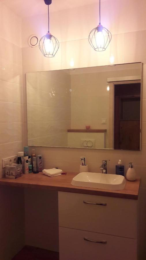 Liliom Apartment With Free Parking Space 부다페스트 외부 사진