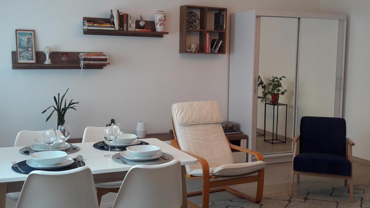 Liliom Apartment With Free Parking Space 부다페스트 외부 사진